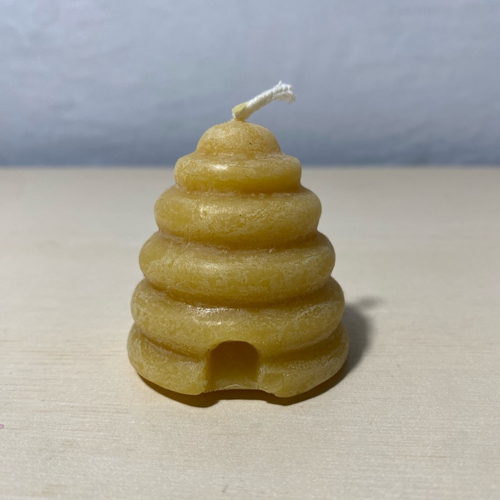Beeswax candle